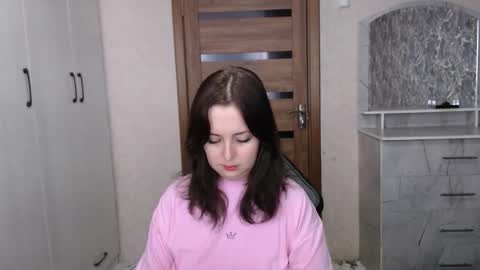 Snapshot of kristy_fran chatting on 12/15/25, 10:52 Kristy online show from 12/15/25, 10:52