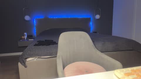 Snapshot of kristy_saint chatting on 12/04/25, 04:22 Kristi online show from 12/04/25, 04:22