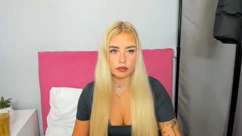 Snapshot of kristyflowers chatting on 01/21/25, 06:00 KristyFlowers online show from 01/21/25, 06:00