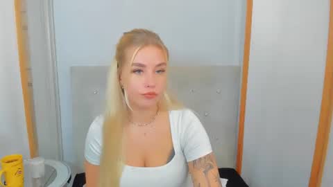 Snapshot of kristyflowers chatting on 03/03/25, 09:44 KristyFlowers online show from 03/03/25, 09:44