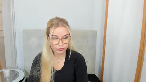 Snapshot of kristyflowers chatting on 03/07/25, 09:51 KristyFlowers online show from 03/07/25, 09:51