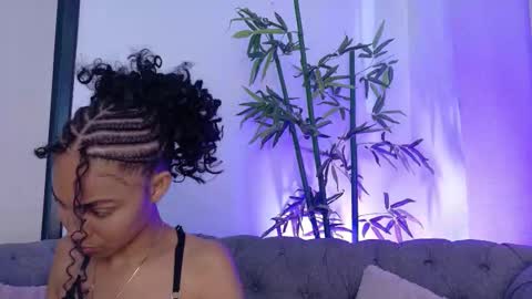 Cristina online show from 12/21/25, 07:10