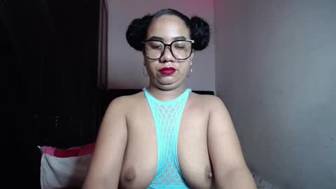 kristynsmith20 online show from 09/11/25, 03:17