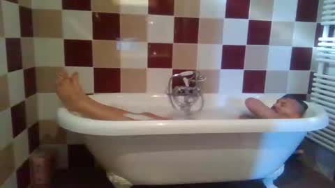 Snapshot of krisu1976 chatting on 02/02/25, 12:35 krisu1976 online show from 02/02/25, 12:35