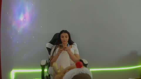 Mother of Dragons online show from 02/12/26, 08:04