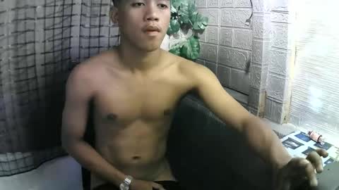 kritthanarkorn online show from 11/07/25, 08:25