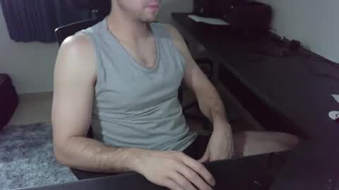 Snapshot of krocr_iras chatting on 11/23/25, 07:13 Lucas Edu online show from 11/23/25, 07:13