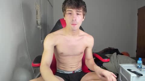 Snapshot of kroddy1985 chatting on 12/22/25, 05:37 Brayden Thompson online show from 12/22/25, 05:37