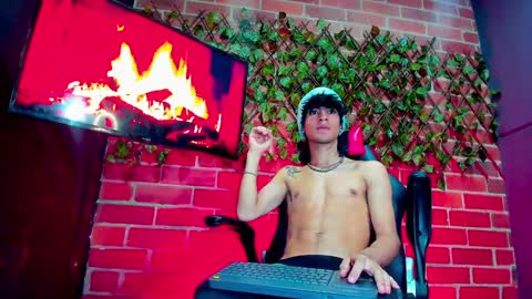 justym online show from 02/02/25, 10:06