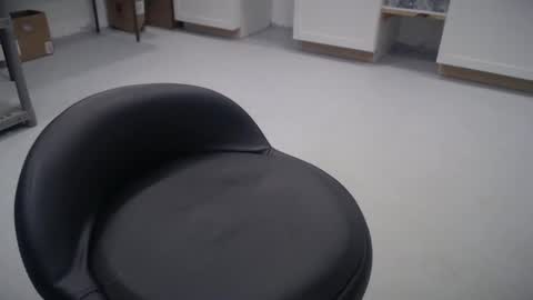 Snapshot of kronur chatting on 10/16/25, 11:44 kronur online show from 10/16/25, 11:44