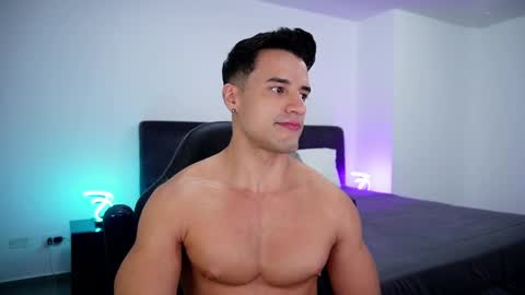 Snapshot of krops_ chatting on 02/25/25, 10:04 KROPS online show from 02/25/25, 10:04