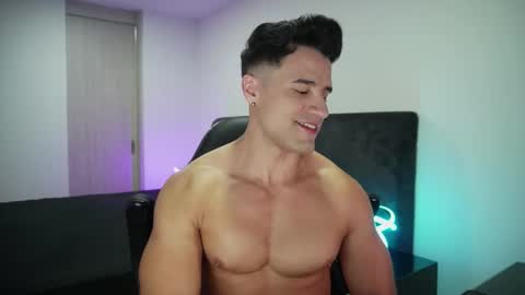 Snapshot of krops_ chatting on 10/01/25, 03:12 KROPS online show from 10/01/25, 03:12