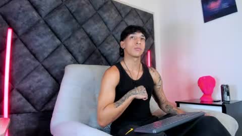 Kroy Wave  Muscle Tattoos Latino online show from 08/07/26, 03:08