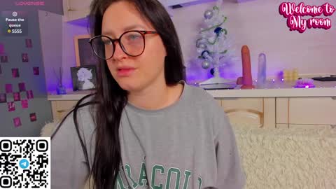 Snapshot of kruela_eva chatting on 01/03/25, 11:44 Kruela GTM3Tue Wed Thu Fri Sun 0400 am-1030pm online show from 01/03/25, 11:44