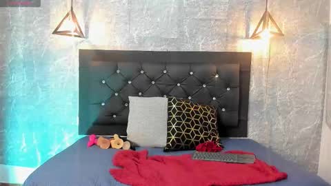 Snapshot of krystal_taylor23 chatting on 11/16/25, 11:27 Kystal Taylor online show from 11/16/25, 11:27