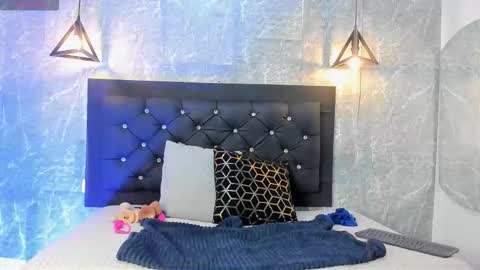 Snapshot of krystal_taylor23 chatting on 11/23/25, 11:54 Kystal Taylor online show from 11/23/25, 11:54