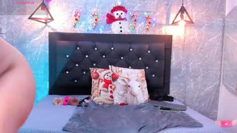 Snapshot of krystal_taylor23 chatting on 12/15/25, 12:53 Kystal Taylor online show from 12/15/25, 12:53