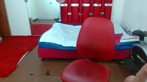 KRYSTAL THOMSON online show from 09/13/25, 03:34