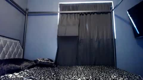 Krystal Blake online show from 03/03/25, 10:42