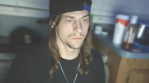 Snapshot of krytiar1992 chatting on 11/19/25, 07:08 krytiar1992 online show from 11/19/25, 07:08