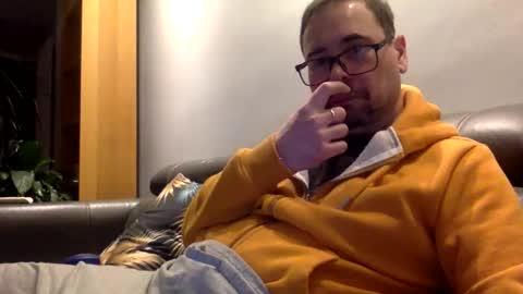 Snapshot of krzysztof1977 chatting on 02/03/26, 10:26 krzysztof1977 online show from 02/03/26, 10:26