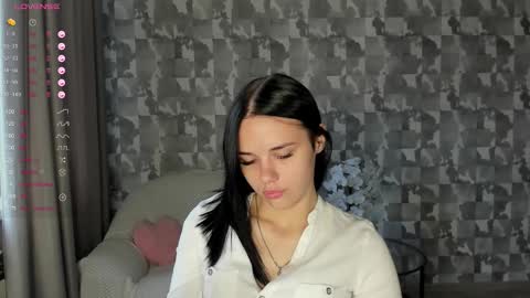 Ksenia online show from 10/22/25, 07:41