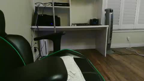 Kevin online show from 12/02/25, 07:47