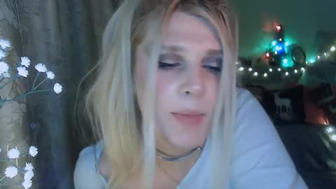 Snapshot of kudesnizza chatting on 12/07/24, 01:51 Annika MTF ts post -op online show from 12/07/24, 01:51