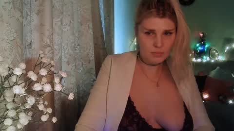 Snapshot of kudesnizza chatting on 01/03/25, 10:20 Annika MTF ts post -op online show from 01/03/25, 10:20