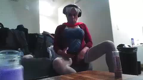 Snapshot of kulinky6969 chatting on 02/13/25, 12:11 kulinky6969 online show from 02/13/25, 12:11