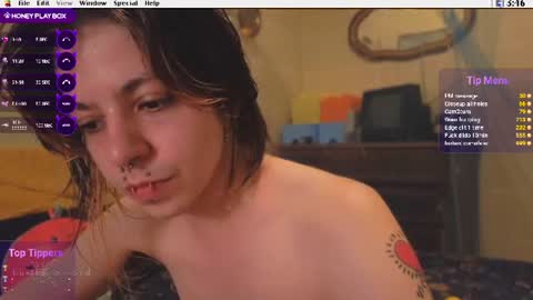 Snapshot of kuntboyzworld chatting on 07/08/26, 09:08 Krypto hethey online show from 07/08/26, 09:08