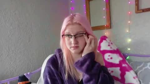 Samantha online show from 04/30/26, 08:57