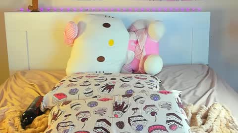 Anna online show from 01/17/25, 10:23