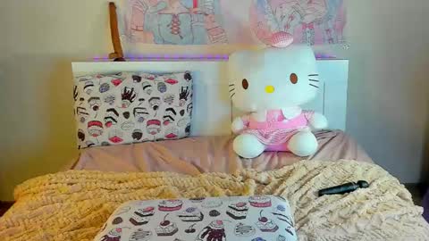 Anna online show from 02/28/25, 02:20