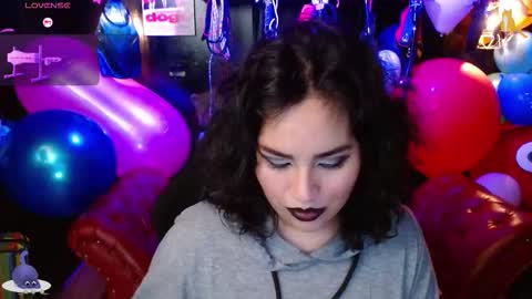 Fetiche Woman online show from 09/15/25, 10:43