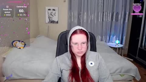 kuri_u online show from 02/22/26, 09:41