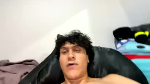 Snapshot of kurlz5stard chatting on 10/08/25, 01:36 kurlz5stard online show from 10/08/25, 01:36