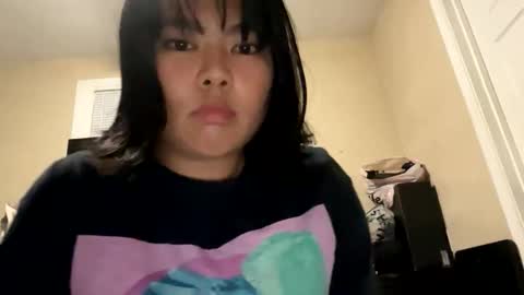 Snapshot of kuromixx444 chatting on 12/17/25, 10:49 kuromixx444 online show from 12/17/25, 10:49