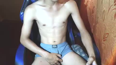 kurtxxx07 online show from 11/19/25, 03:39