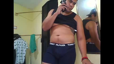 Snapshot of kushlozter chatting on 10/18/25, 09:15 kushlozter online show from 10/18/25, 09:15