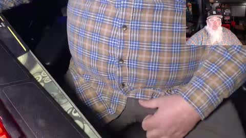 Snapshot of kustom77 chatting on 02/14/25, 03:36 Vlad Voivode of Wallachia online show from 02/14/25, 03:36