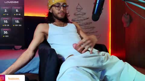 Snapshot of kuzzcoo chatting on 02/09/25, 10:20 kuzzcoo online show from 02/09/25, 10:20