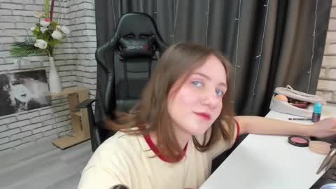 Snapshot of kvetachka chatting on 03/02/25, 04:07 Kvetachka Thu-Sun 0900am-1500pmGTM2 online show from 03/02/25, 04:07