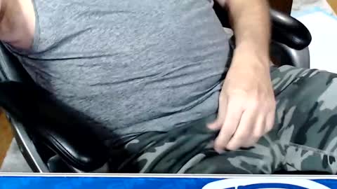 Snapshot of kwib34 chatting on 11/16/25, 10:43 kwib34 online show from 11/16/25, 10:43