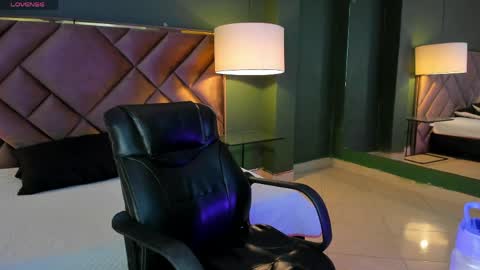 kya_wild online show from 04/12/26, 05:01