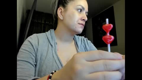 kyhara online show from 11/12/25, 01:17