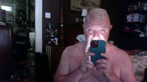 Snapshot of kyhgihntight chatting on 07/05/26, 02:24 Nick Nude Celt KYHighNTight online show from 07/05/26, 02:24