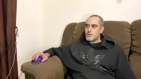 Snapshot of kyle67527 chatting on 01/06/25, 02:58 kyle67527 online show from 01/06/25, 02:58