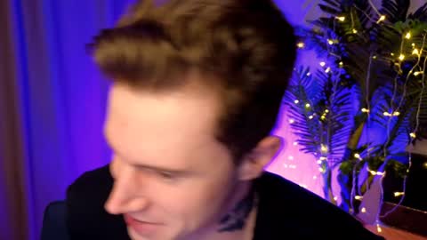 Kyle online show from 12/31/24, 09:39