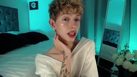 Snapshot of kyle__cooper chatting on 12/31/24, 10:37 Kyle Cooper online show from 12/31/24, 10:37